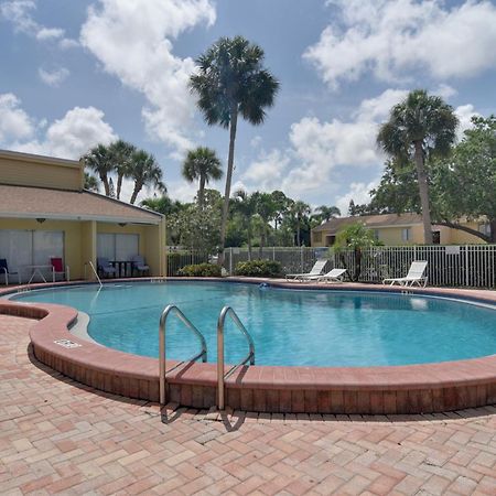 Sarasota Escape About 4 Mi To Siesta Key Beach! ภายนอก รูปภาพ